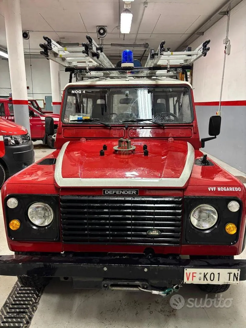 Land Rover Defender 1992 photo 3