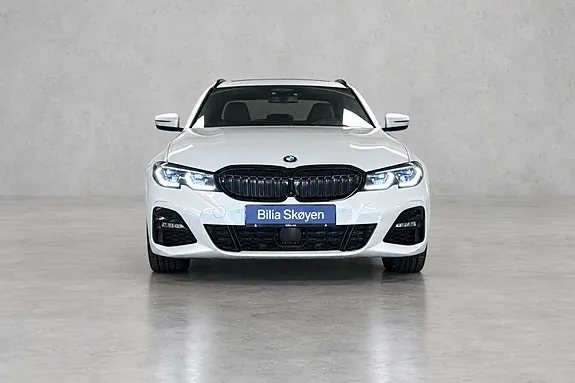 BMW 330E 2021 photo 2