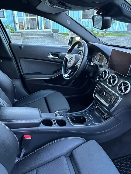 Mercedes-Benz A200 2018 photo 5