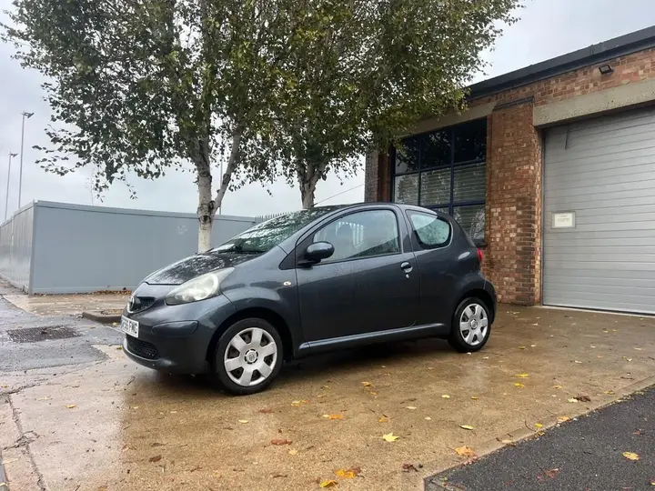 Toyota Aygo 2006 photo 2