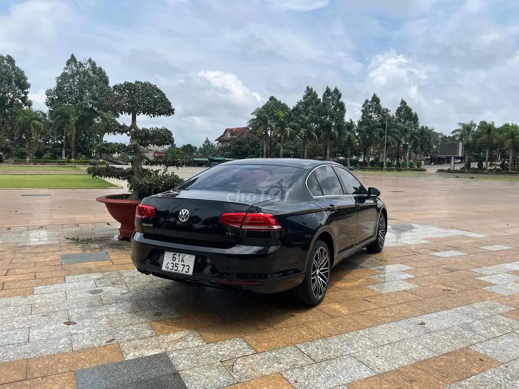 Volkswagen Passat 2018 photo 5