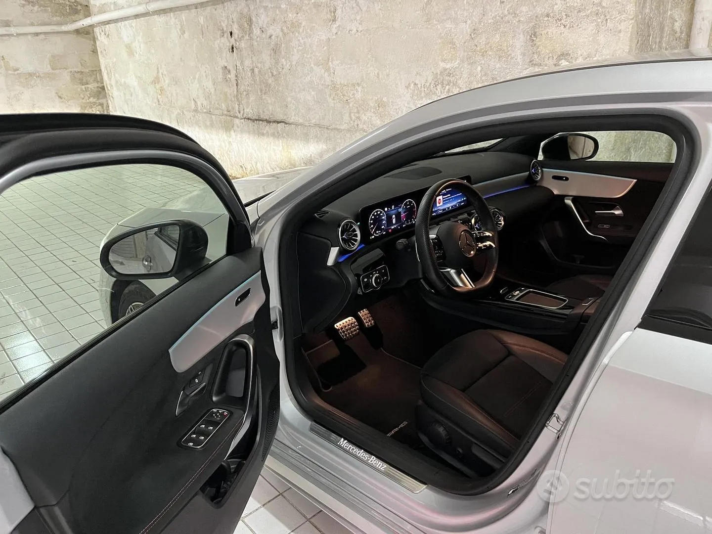 Mercedes-Benz A 180 2023 photo 4