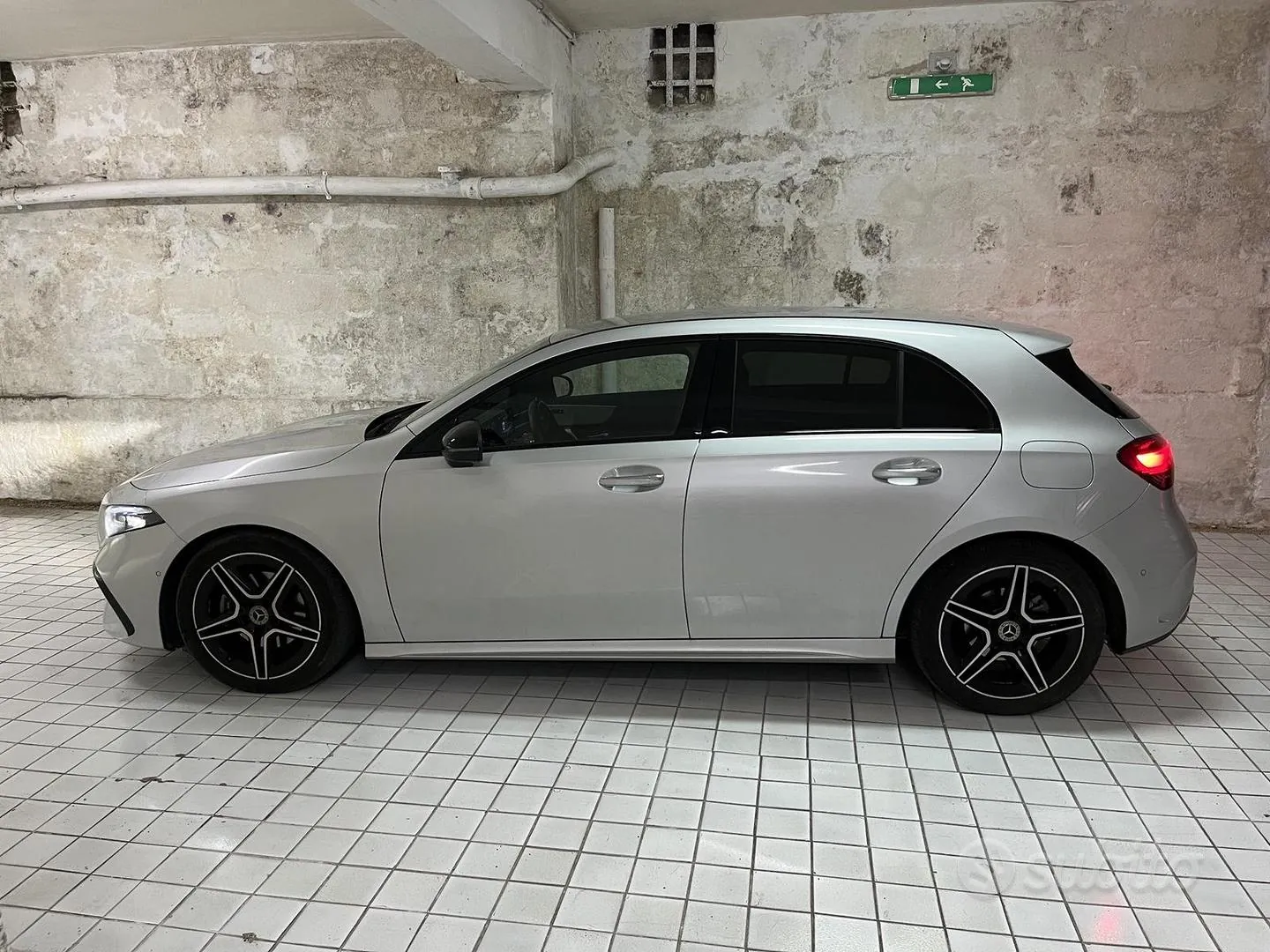 Mercedes-Benz A 180 2023 photo 2