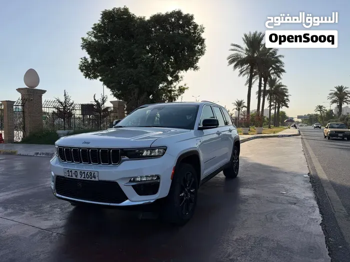 Jeep Grand Cherokee 2024 photo 2