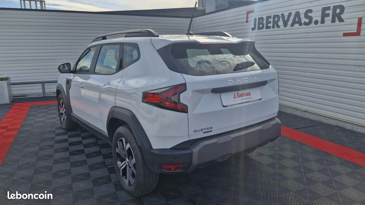 Dacia Duster 2025 photo 4