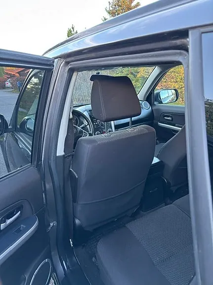 Suzuki Grand Vitara 2011 photo 3