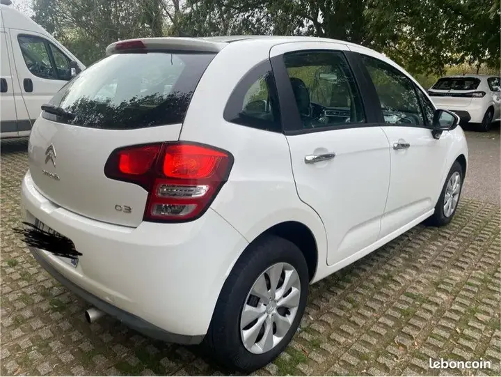 Citroen C3 2012 photo 2