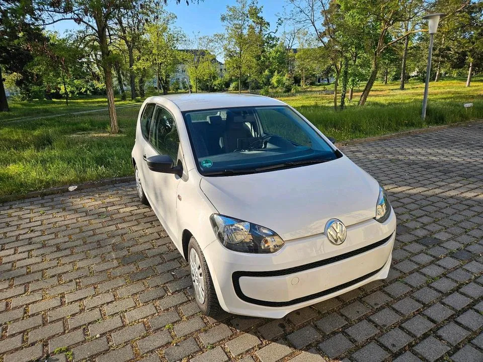 Volkswagen Up