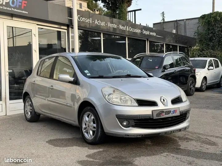 Renault Clio 2008 photo 5