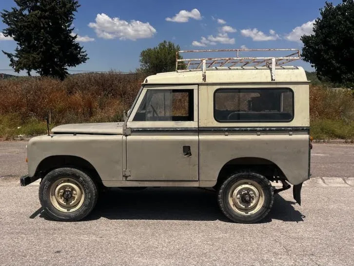 Land Rover 88
