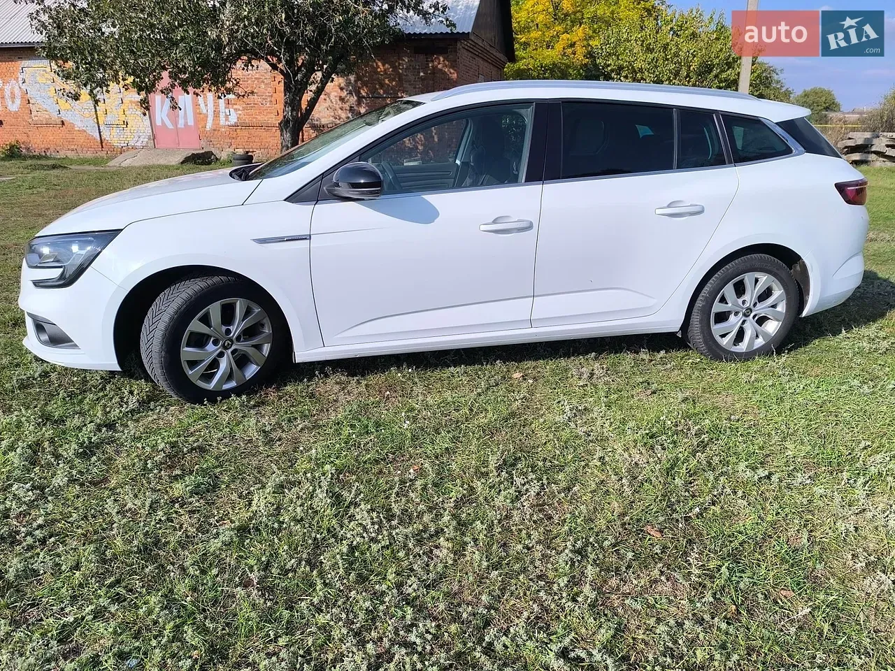 Renault Megane 2019 photo 3