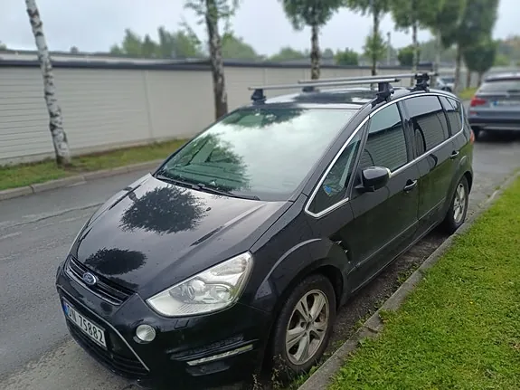 Ford S-Max 2011 photo 2