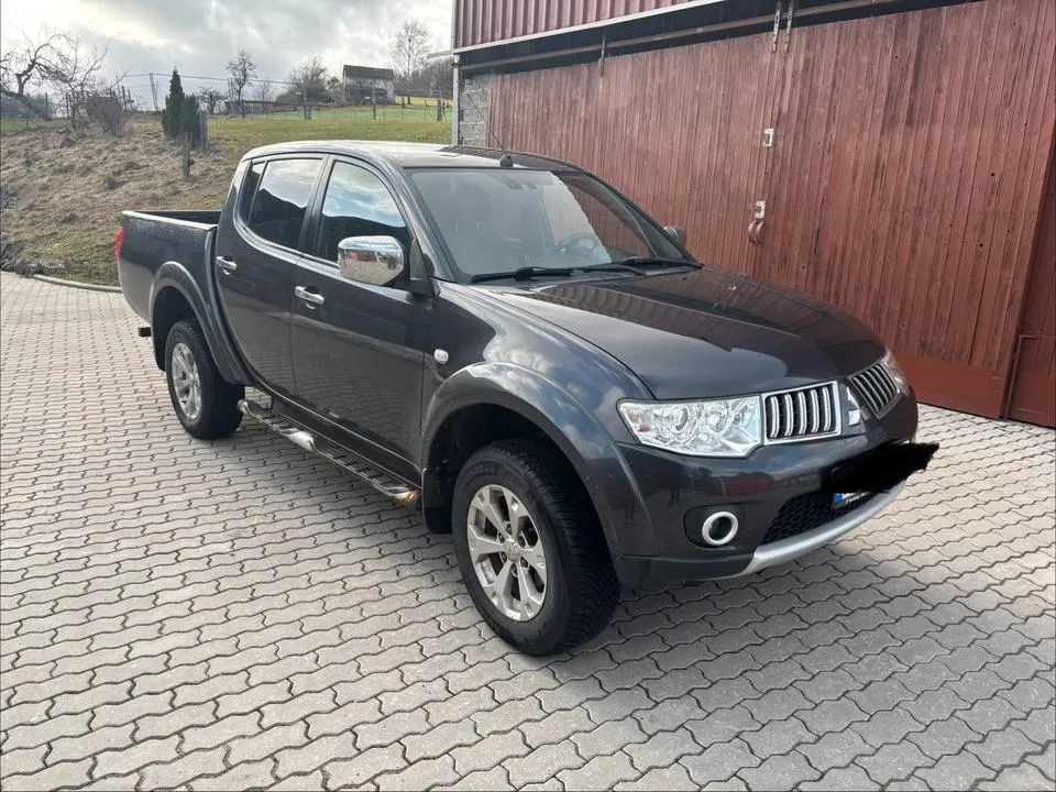 Mitsubishi L200