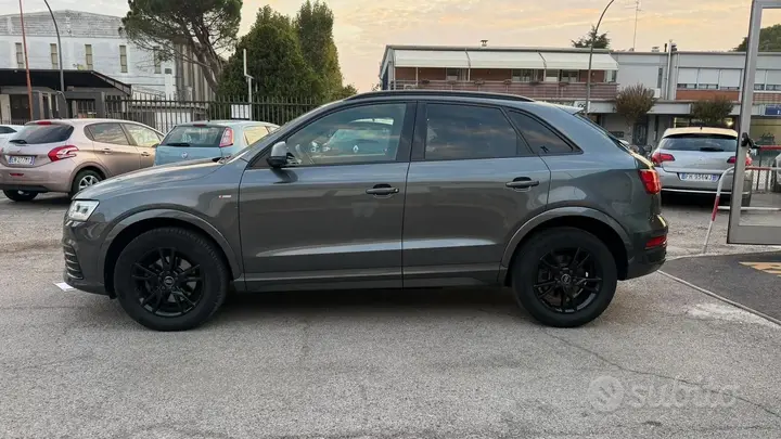 Audi Q3 2015 photo 2