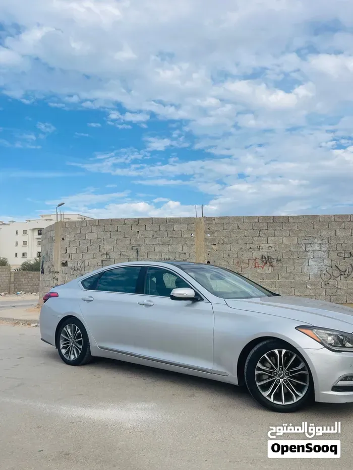 Genesis Sonata 2016 photo 2