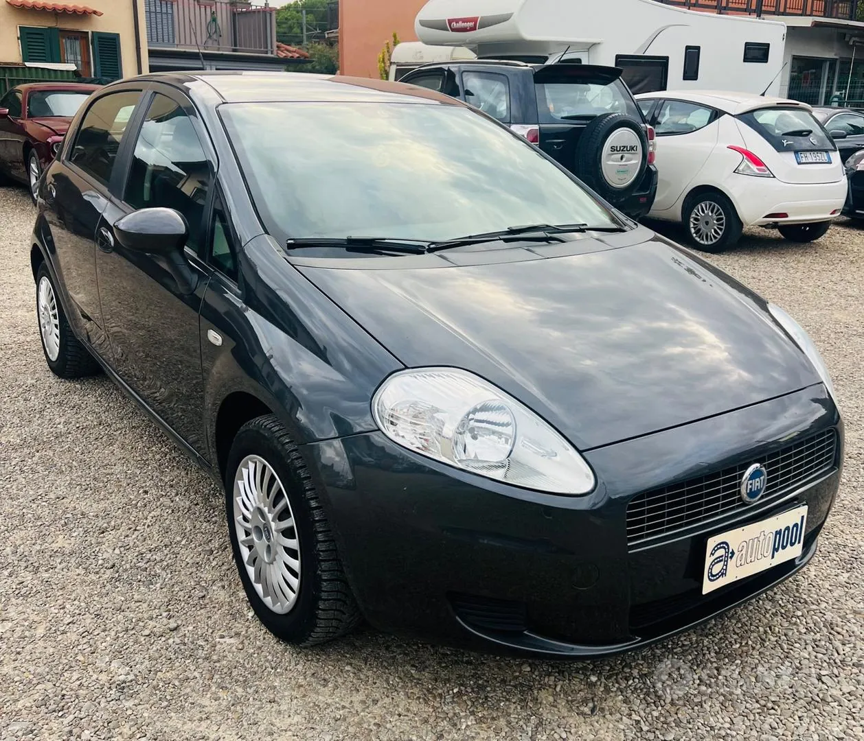 Fiat Grande Punto 2007 photo 2