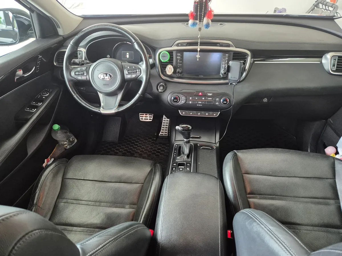 Kia Sorento 2015 photo 2