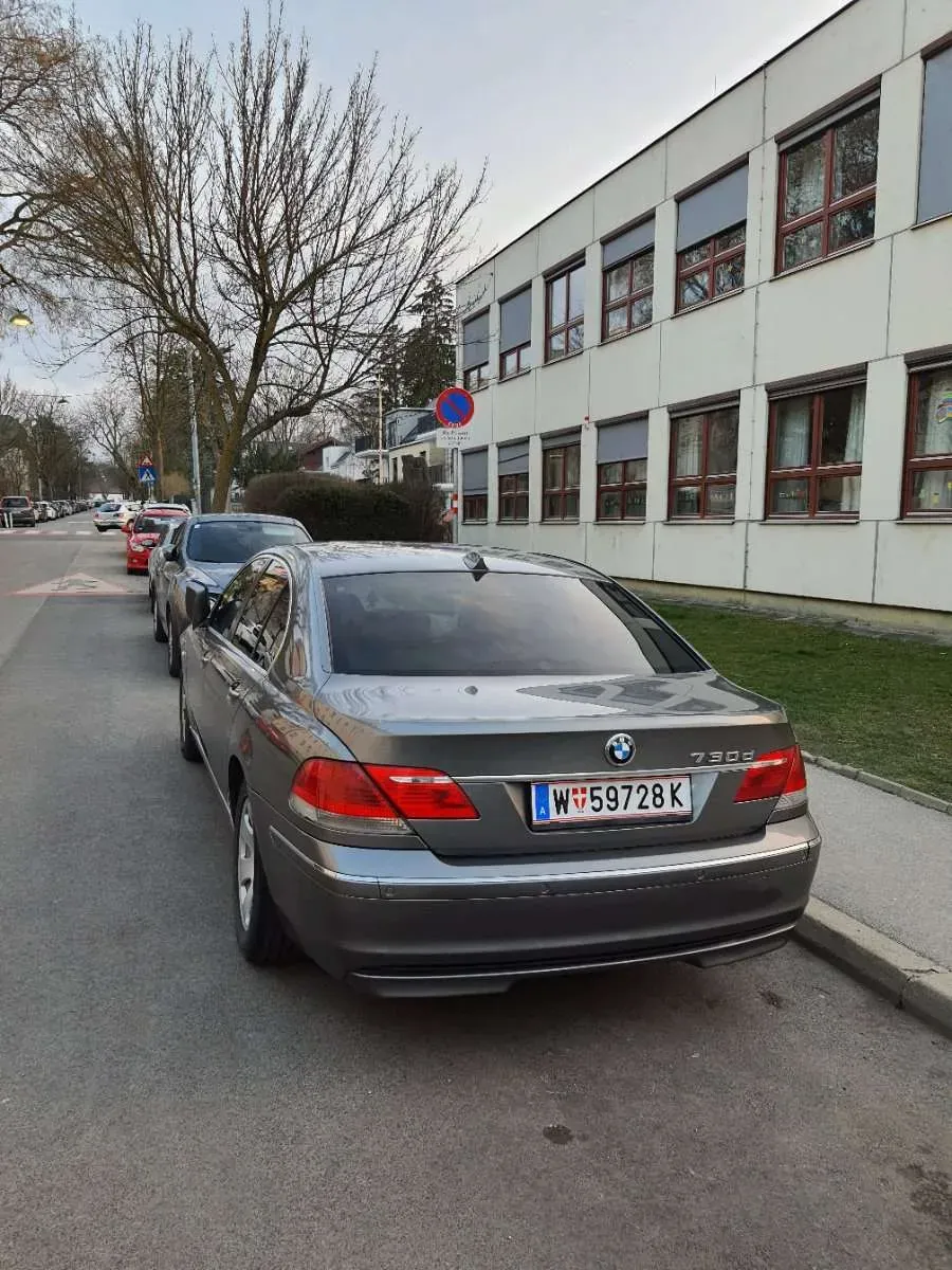 BMW 7 Series 2006 photo 3