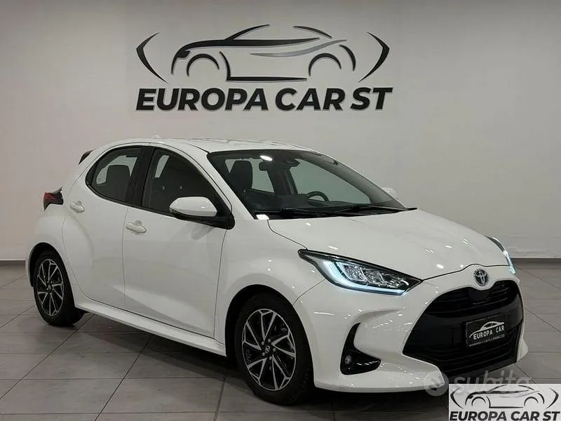 Toyota Yaris 2021 photo 2