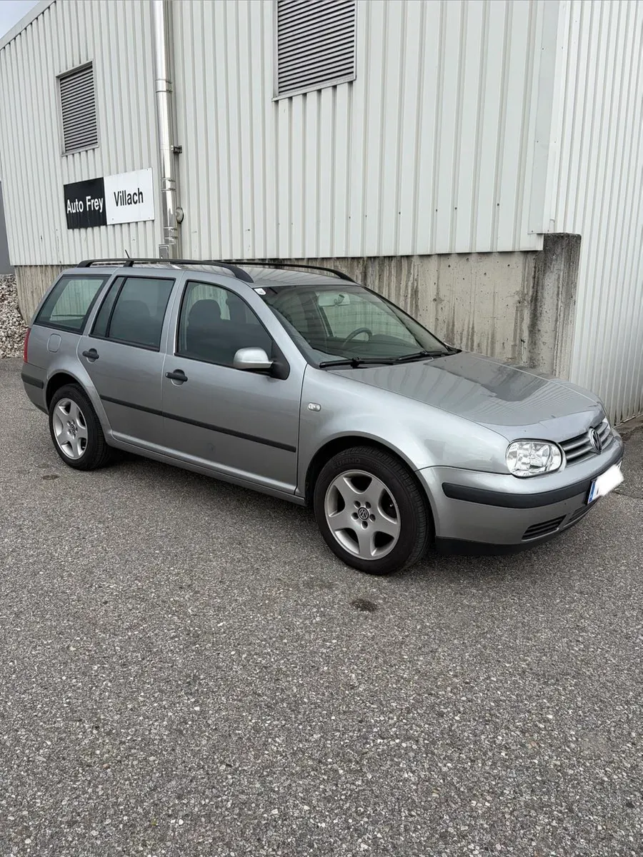 Volkswagen Golf 2003 photo 2