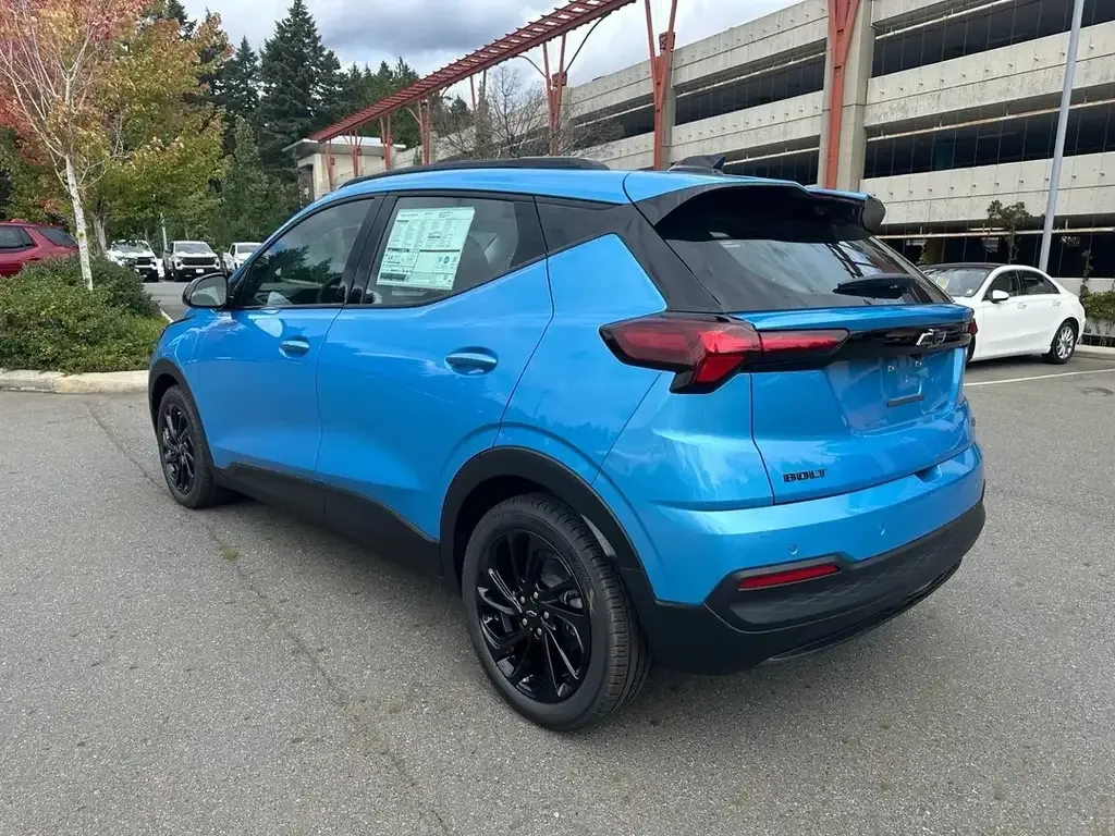 Chevrolet Bolt 2027 photo 3