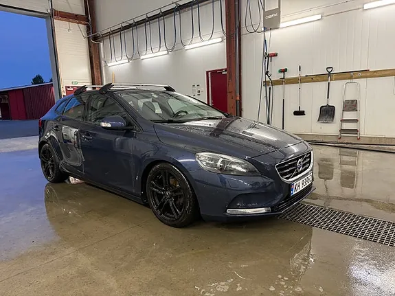 Volvo V40 2014 photo 2