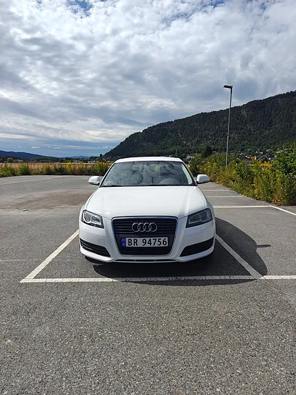 Audi A3 2010 photo 2