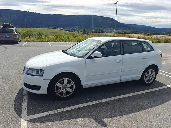 Audi A3 2010 photo 3