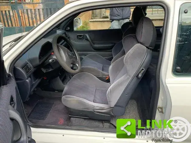 Ford Fiesta 1993 photo 2