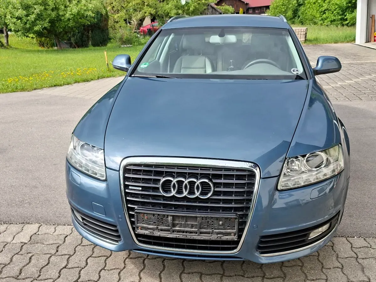 Audi A6 2011 photo 2