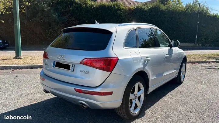 Audi Q5 2010 photo 3
