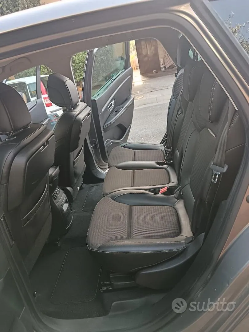 Renault Scenic 2017 photo 3