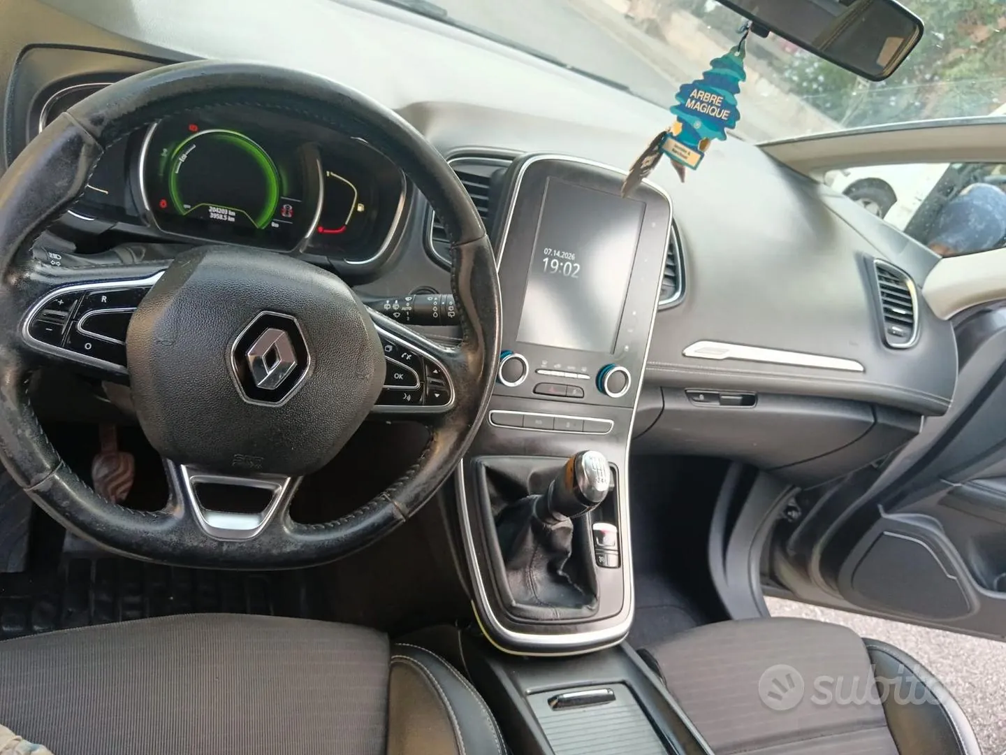 Renault Scenic 2017 photo 5