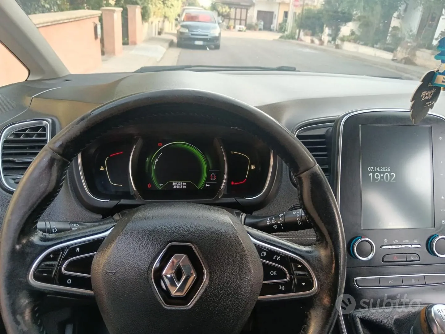 Renault Scenic 2017 photo 4