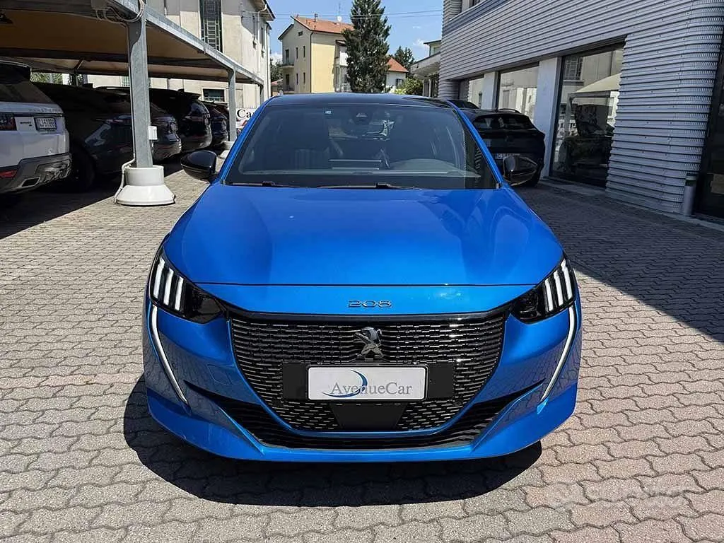 Peugeot 208 2022 photo 2