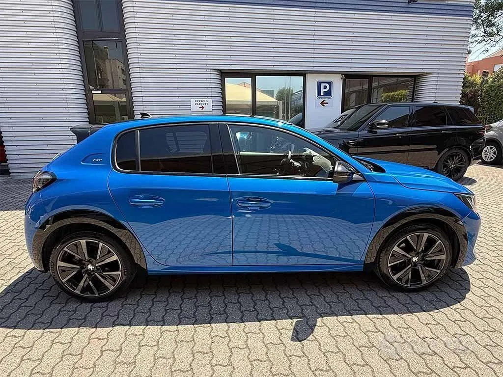 Peugeot 208 2022 photo 4