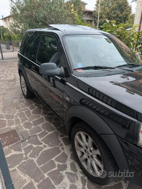 Land Rover Freelander 2005 photo 4