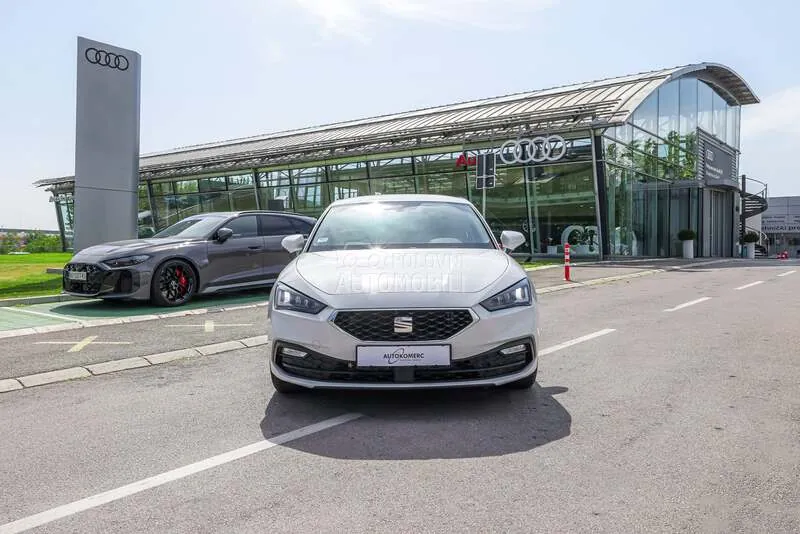 Seat Leon 2024 photo 2