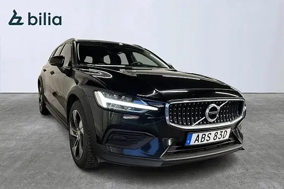 Volvo V60 Cross Country 2022 photo 2