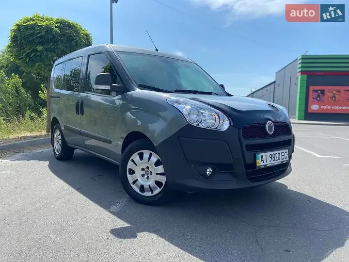 Fiat Doblo 2012 photo 2
