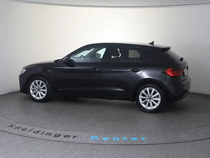 Audi A1 2024 photo 3