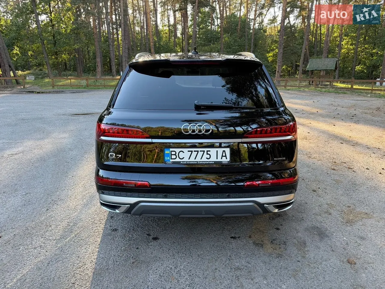 Audi Q7 2021 photo 2