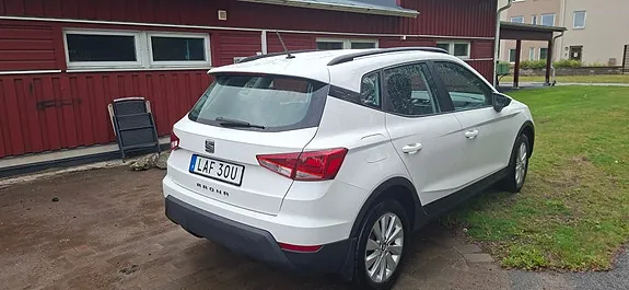 Seat Arona 2019 photo 2