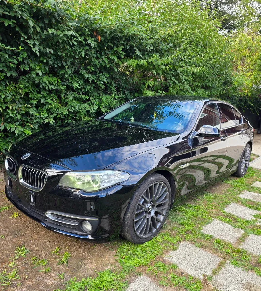 BMW 5 Series 2017 photo 2