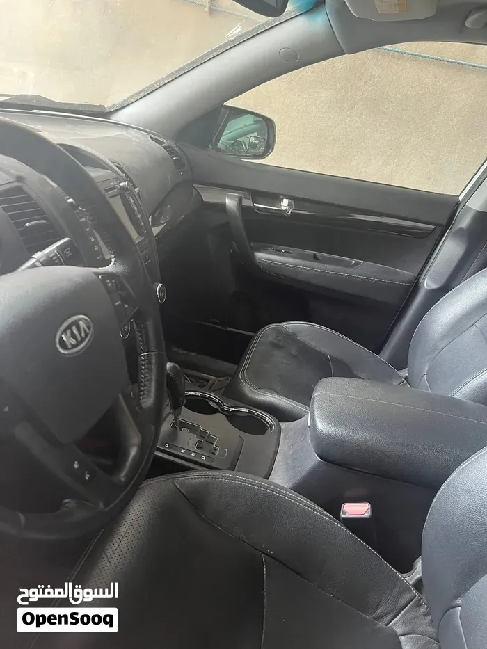 Kia Sorento 2012 photo 2