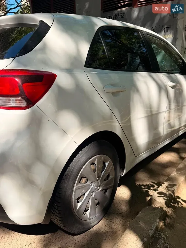 Kia Rio 2017 photo 5