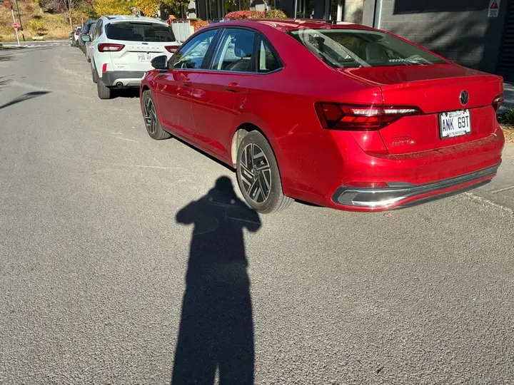 Volkswagen Jetta 2024 photo 2