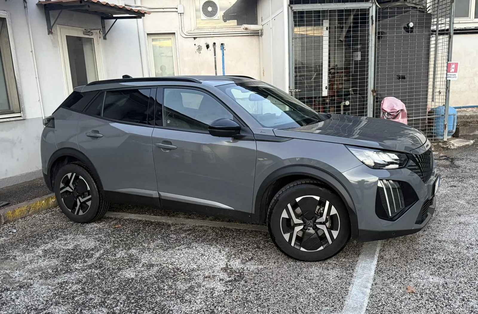 Peugeot 2008 2024 photo 5