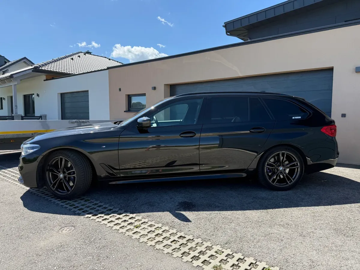 BMW 5 Series 2019 photo 2