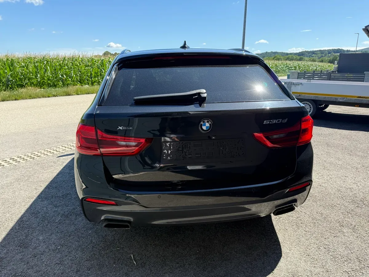BMW 5 Series 2019 photo 3